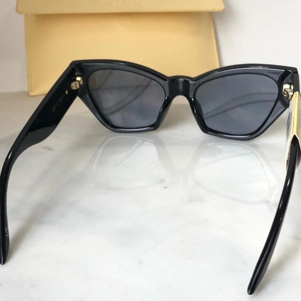 Missoma x Le Specs Venus Ridge Heart Black Cat-Eye Sunglasses